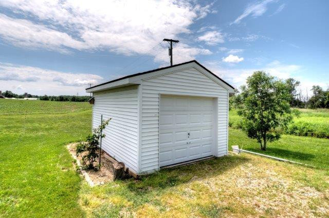 5225 Gregory Road Dexter, MI 48130 - Photo 34 of 38 Photo 34