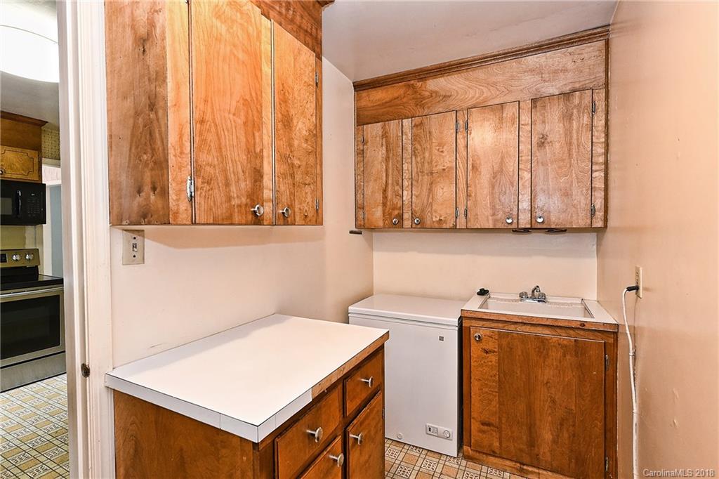 3612 Huckleberry Road Charlotte, NC 28210 - Photo 5 of 30 Gallery Image 5