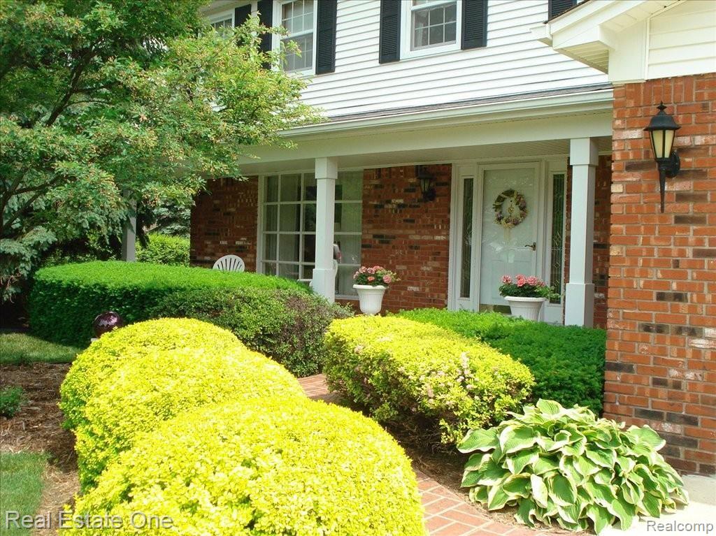 3151 Doral Court Rochester, MI 48309 - Photo 2 of 25 Doral Ct 019