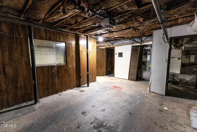 $249,000 | 316 Shawnee Avenue West, Big Stone Gap, VA 24219