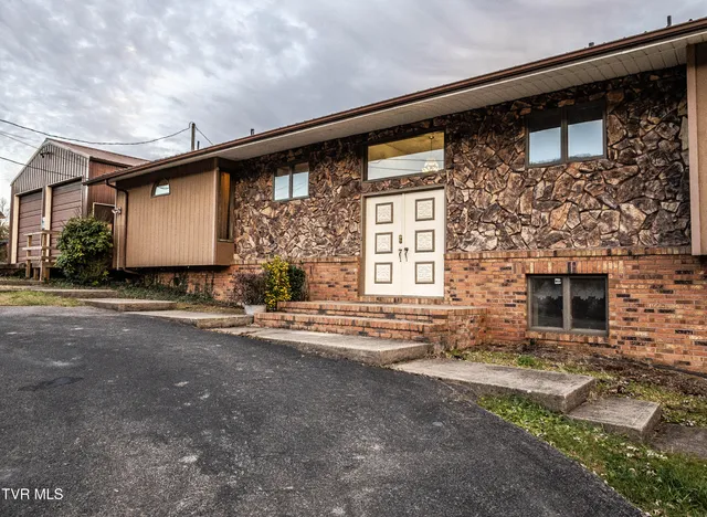 $249,000 | 316 Shawnee Avenue West, Big Stone Gap, VA 24219