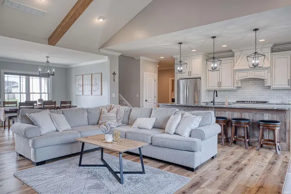 $695,000 | 2086 Chadwick Drive, Newburgh, IN 47630