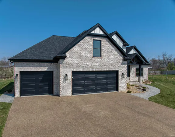 $695,000 | 2086 Chadwick Drive, Newburgh, IN 47630