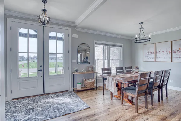 $695,000 | 2086 Chadwick Drive, Newburgh, IN 47630