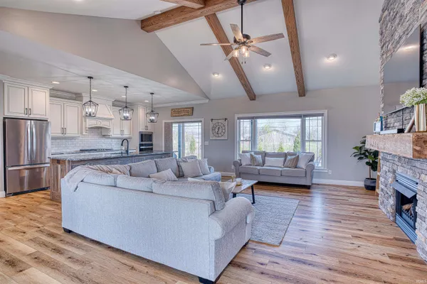 $695,000 | 2086 Chadwick Drive, Newburgh, IN 47630