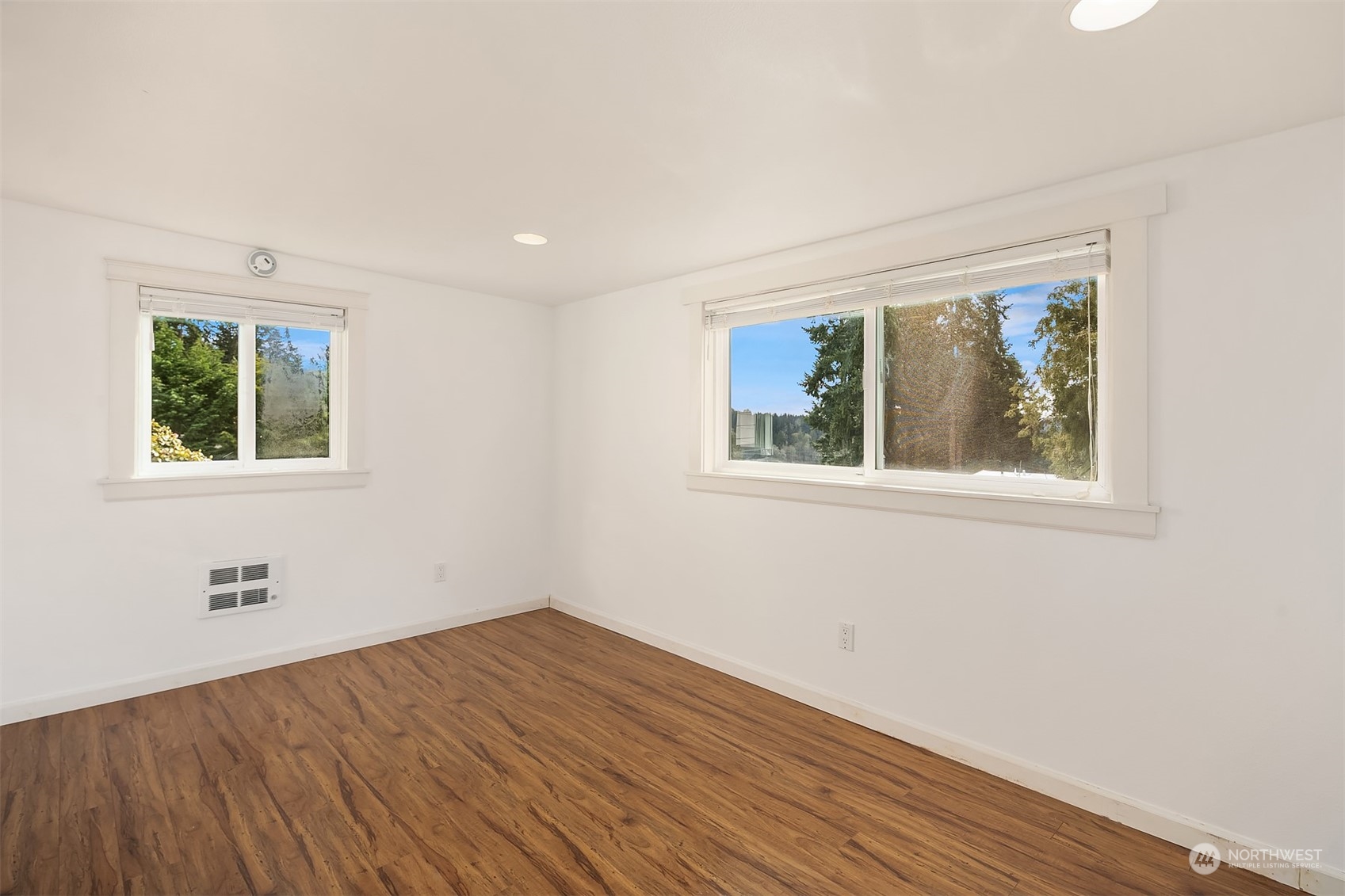 8429 Northeast 177th Street Bothell, WA 98011 - Photo 23 of 30 Gallery Image 23