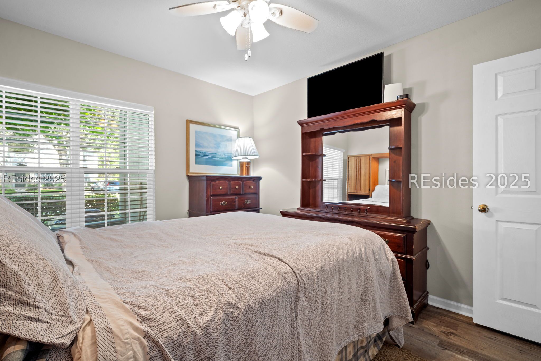 897 Fording Island Road, Unit 802 Bluffton, SC 29910 - Photo 5 of 26 Master Bedroom
