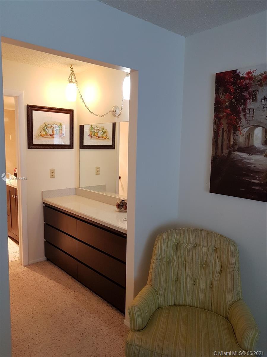 Boca Teeca Boca Raton, FL 33487 - Photo 19 of 24