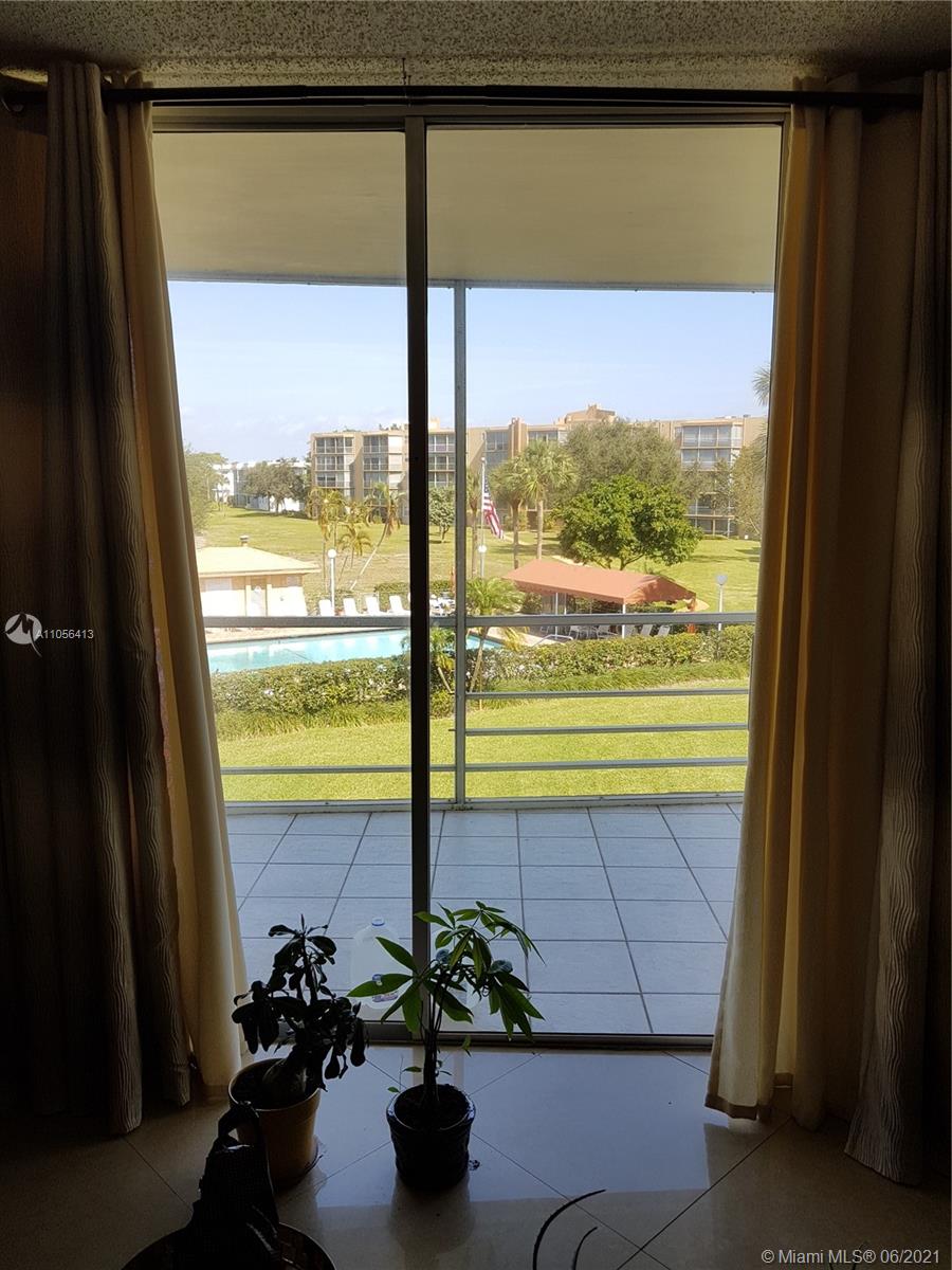 Boca Teeca Boca Raton, FL 33487 - Photo 5 of 24