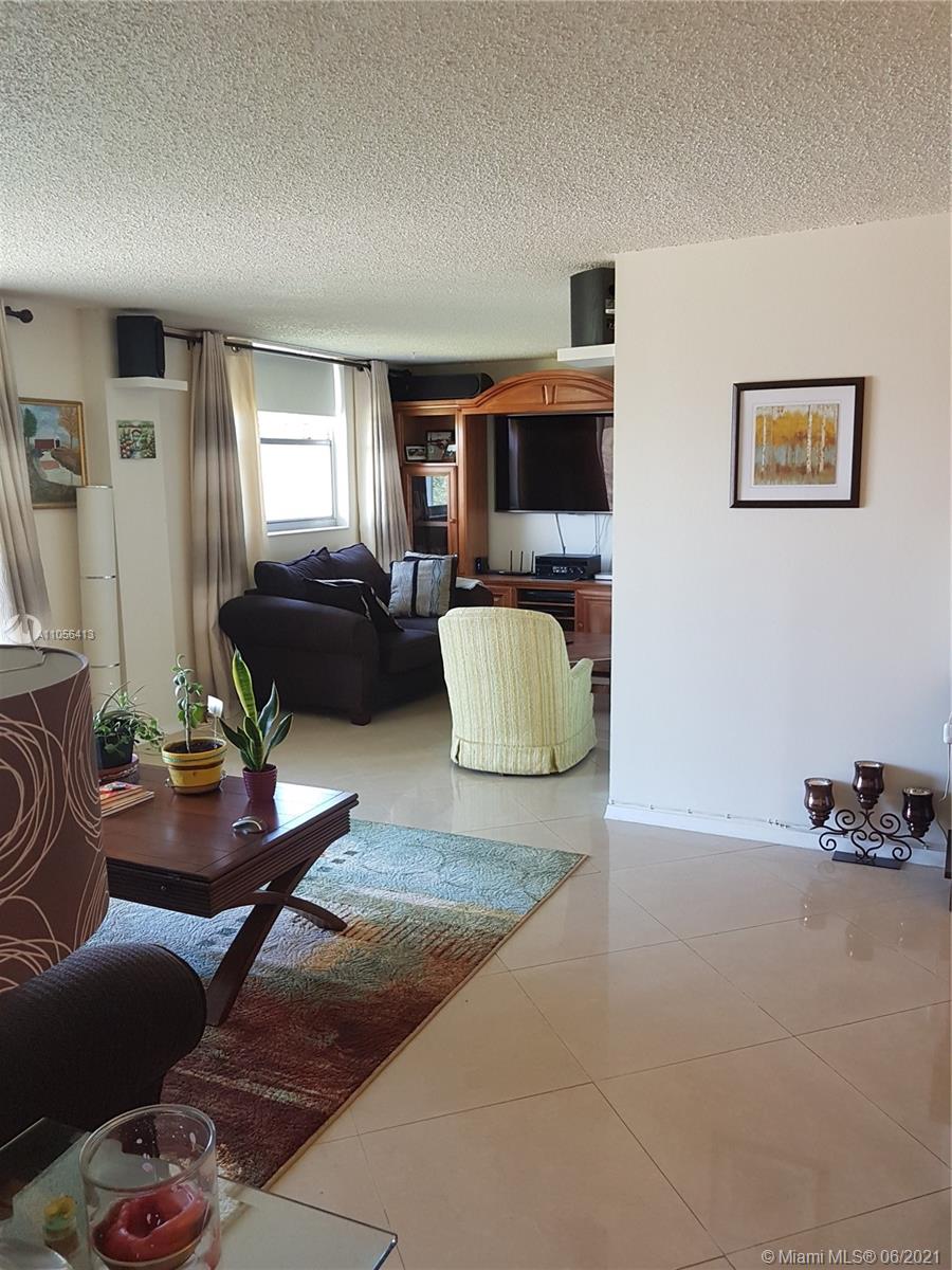 Boca Teeca Boca Raton, FL 33487 - Photo 6 of 24