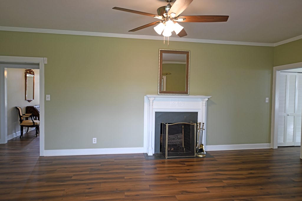 121 Oxford Road Greenwood, SC 29649 - Photo 12 of 26 Gallery Image 12
