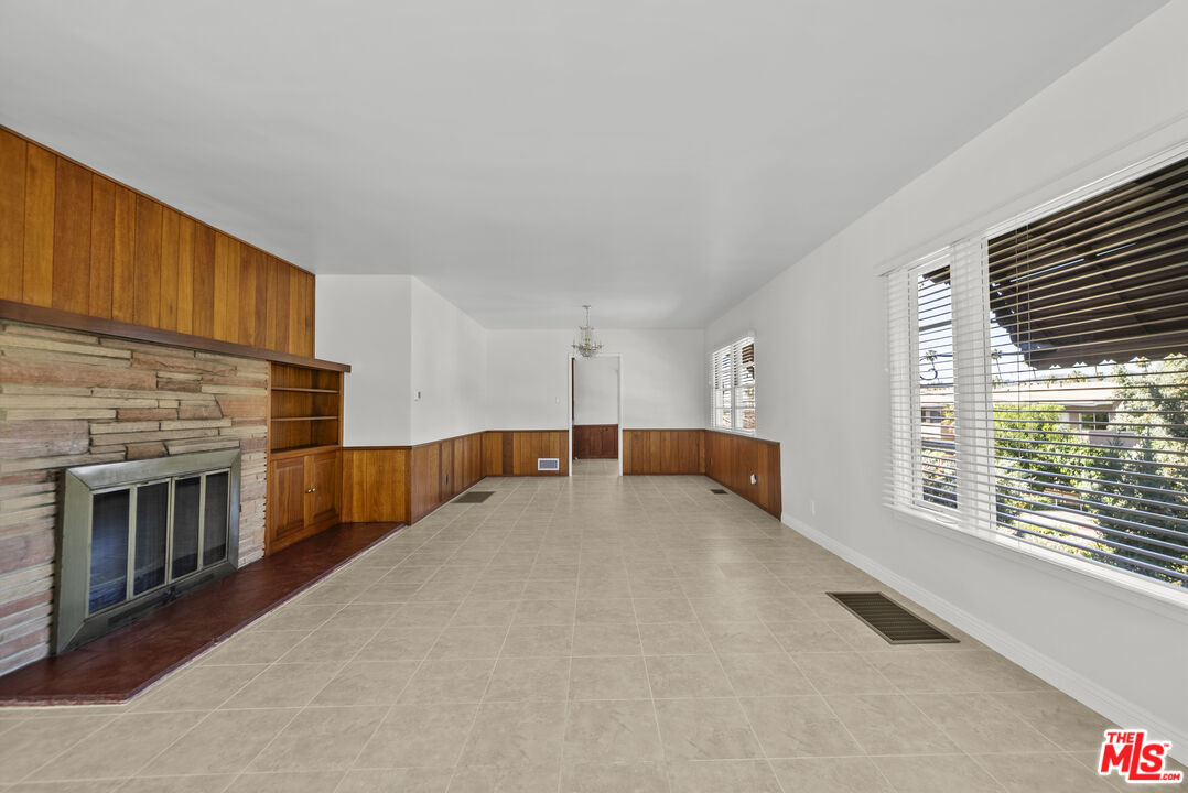 100 East Kenneth Road Glendale, CA 91207 - Photo 19 of 19