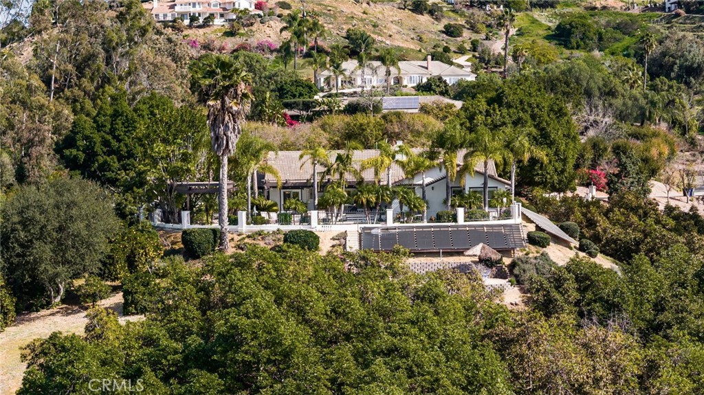 2465 Via Oeste Drive Fallbrook, CA 92028 - Photo 42 of 44 a view of building
