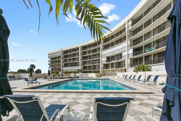 $575,000 | 1300 Florida A1A, Unit 227, Jupiter, FL 33477