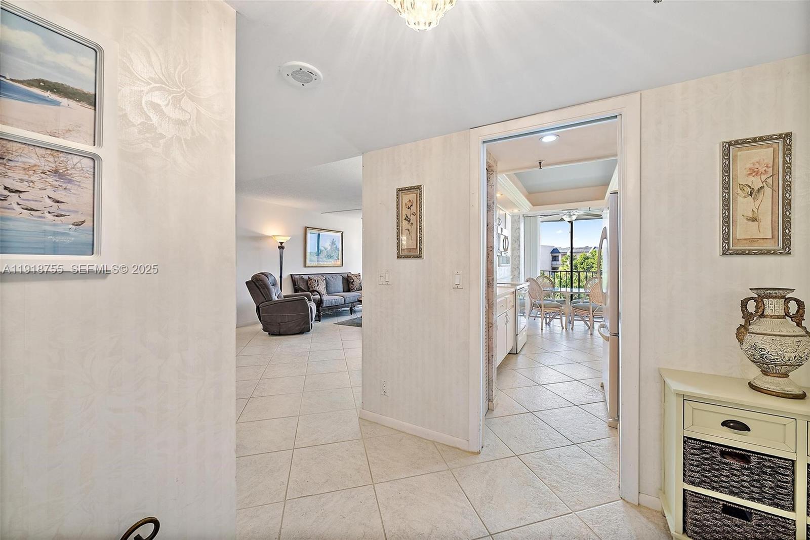 1300 Florida A1A, Unit 227 Jupiter, FL 33477 - Photo 10 of 49 Foyer entryway