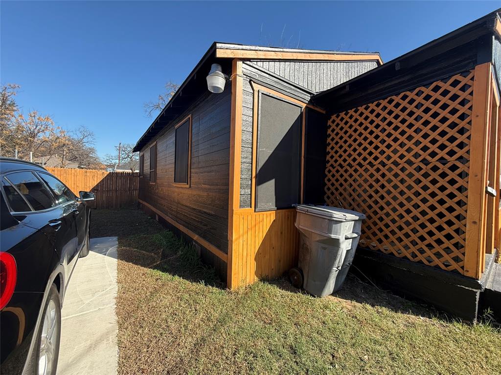 2912 Frazier Street Dallas, TX 75210 - Photo 2 of 36 a view of outdoor space and deck