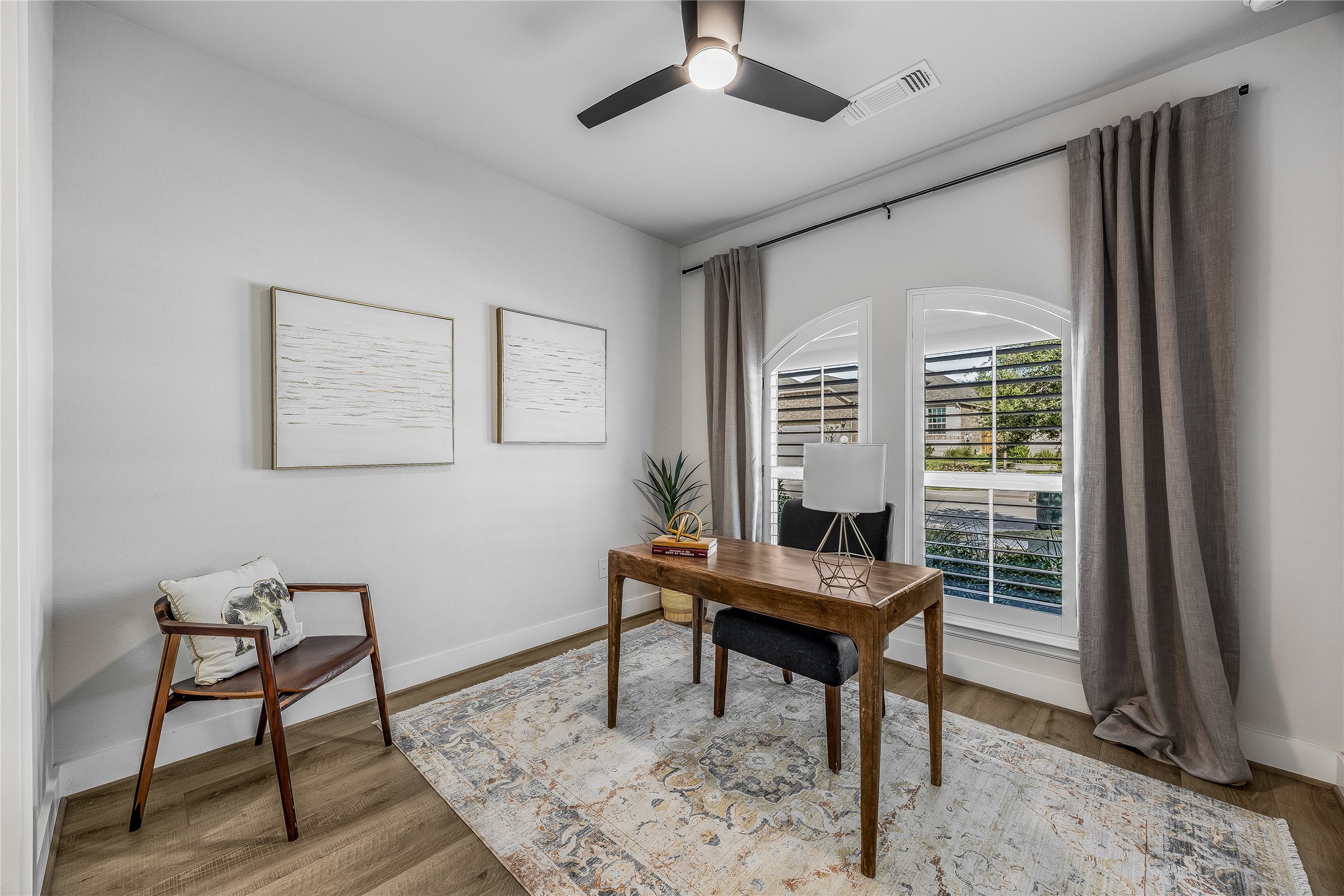 200 Grn Knl Lane Georgetown, TX 78628 - Photo 22 of 32 a workspace with furniture and a window