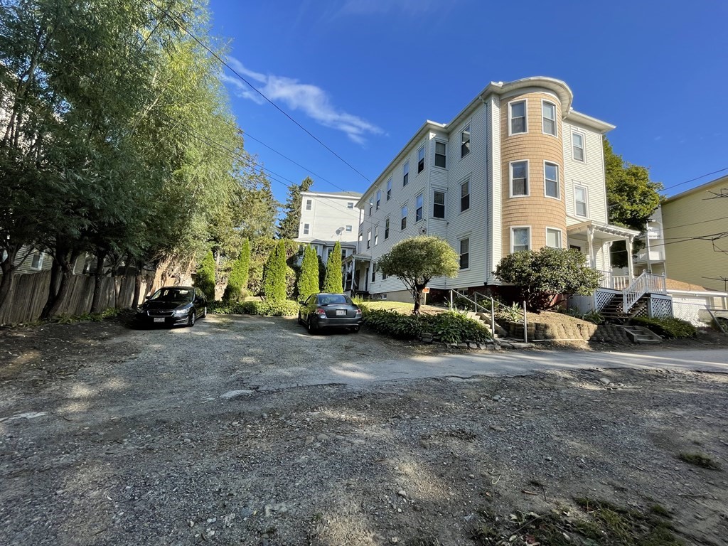 2 Vernon St Place Worcester, MA 01607 - Photo 1 of 10 Gallery Image 1