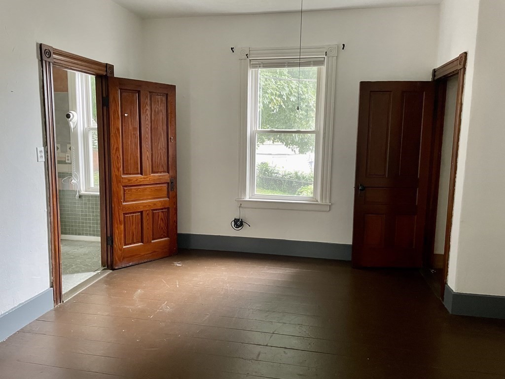 2 Vernon St Place Worcester, MA 01607 - Photo 6 of 10 Gallery Image 6