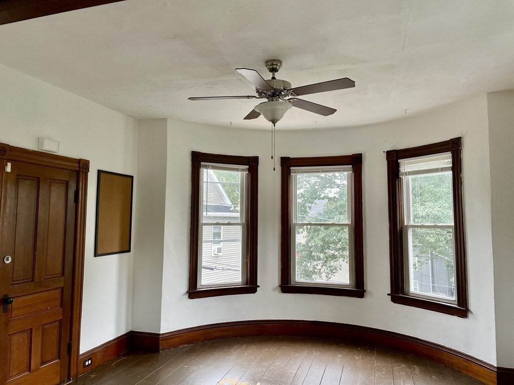 2 Vernon St Place Worcester, MA 01607 - Photo 8 of 10 Gallery Image 8