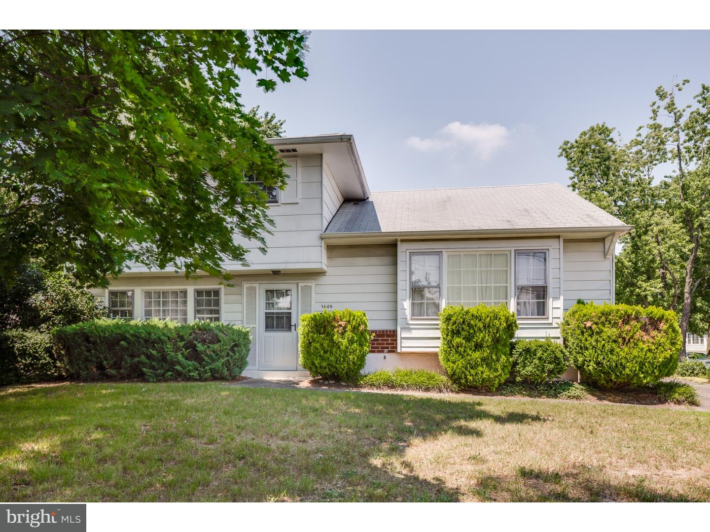 1605 Davis Road Runnemede, NJ 08078 - Photo 1 of 22