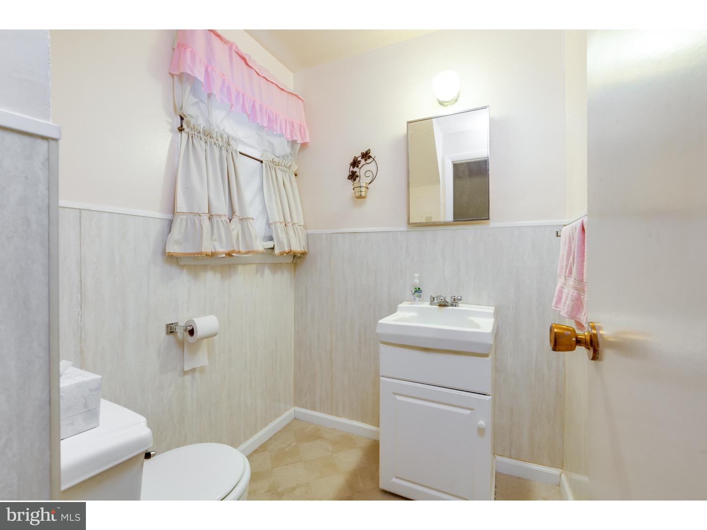 1605 Davis Road Runnemede, NJ 08078 - Photo 14 of 22