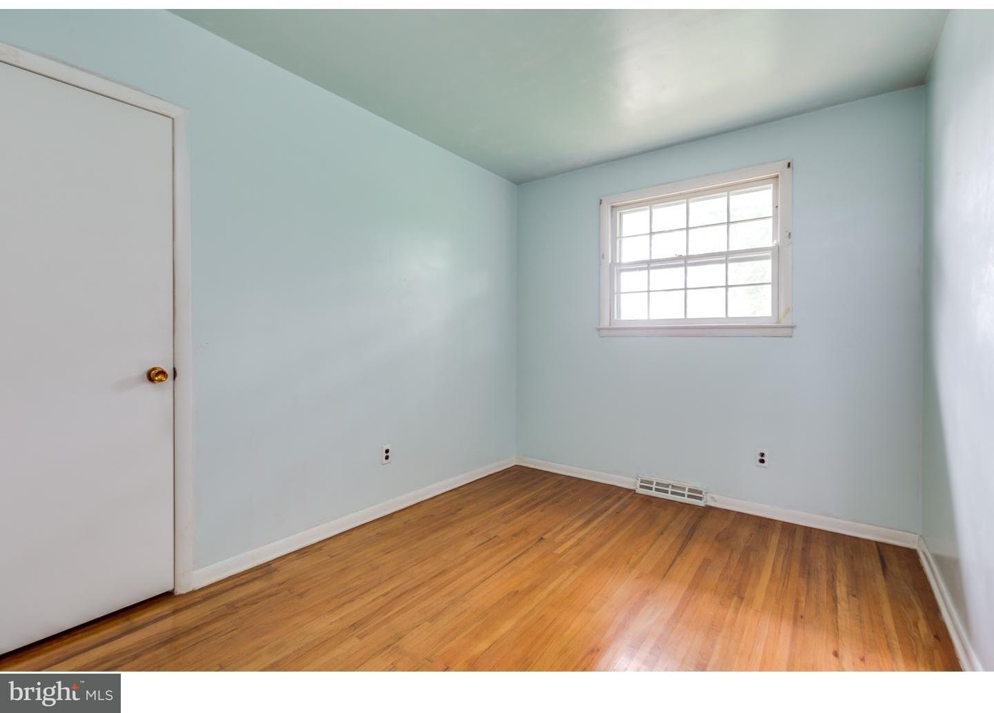1605 Davis Road Runnemede, NJ 08078 - Photo 19 of 22