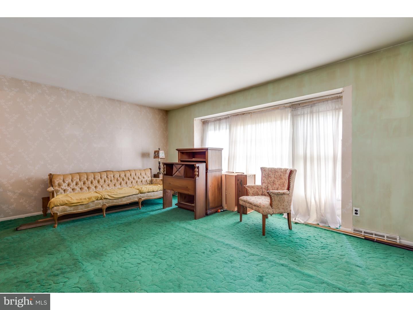 1605 Davis Road Runnemede, NJ 08078 - Photo 5 of 22