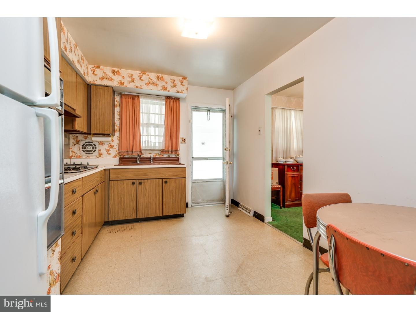 1605 Davis Road Runnemede, NJ 08078 - Photo 8 of 22
