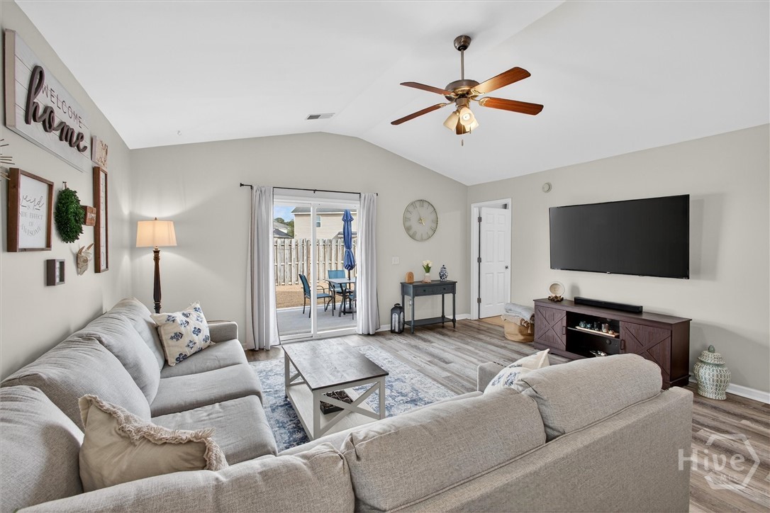 12 Spring Lake Circle Savannah, GA 31407 - Photo 7 of 35