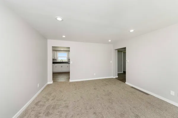 $238,500 | 2711 East 800 North Road, Wenona, IL 61377