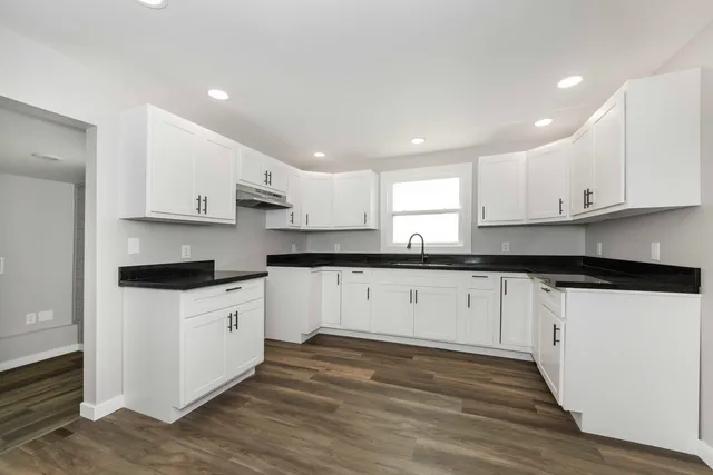 $244,900 | 2711 East 800 North Road, Wenona, IL 61377