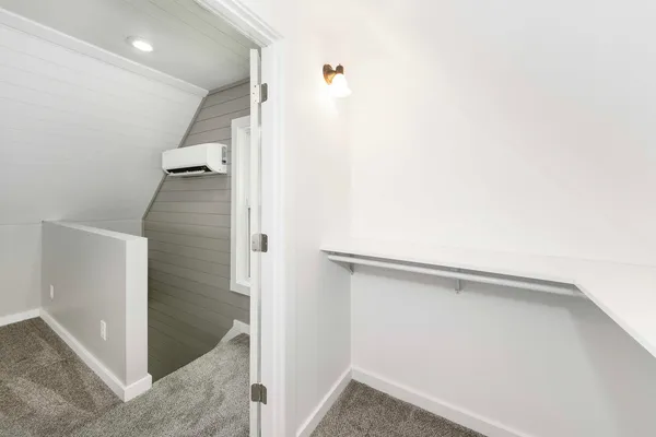 $238,500 | 2711 East 800 North Road, Wenona, IL 61377