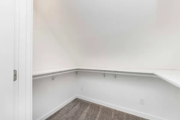 $238,500 | 2711 East 800 North Road, Wenona, IL 61377