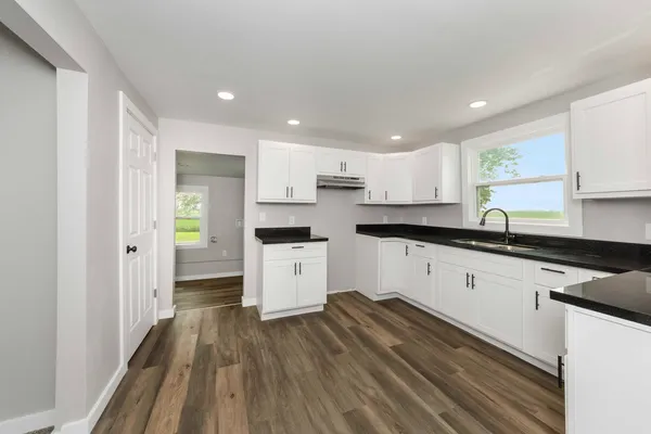 $238,500 | 2711 East 800 North Road, Wenona, IL 61377