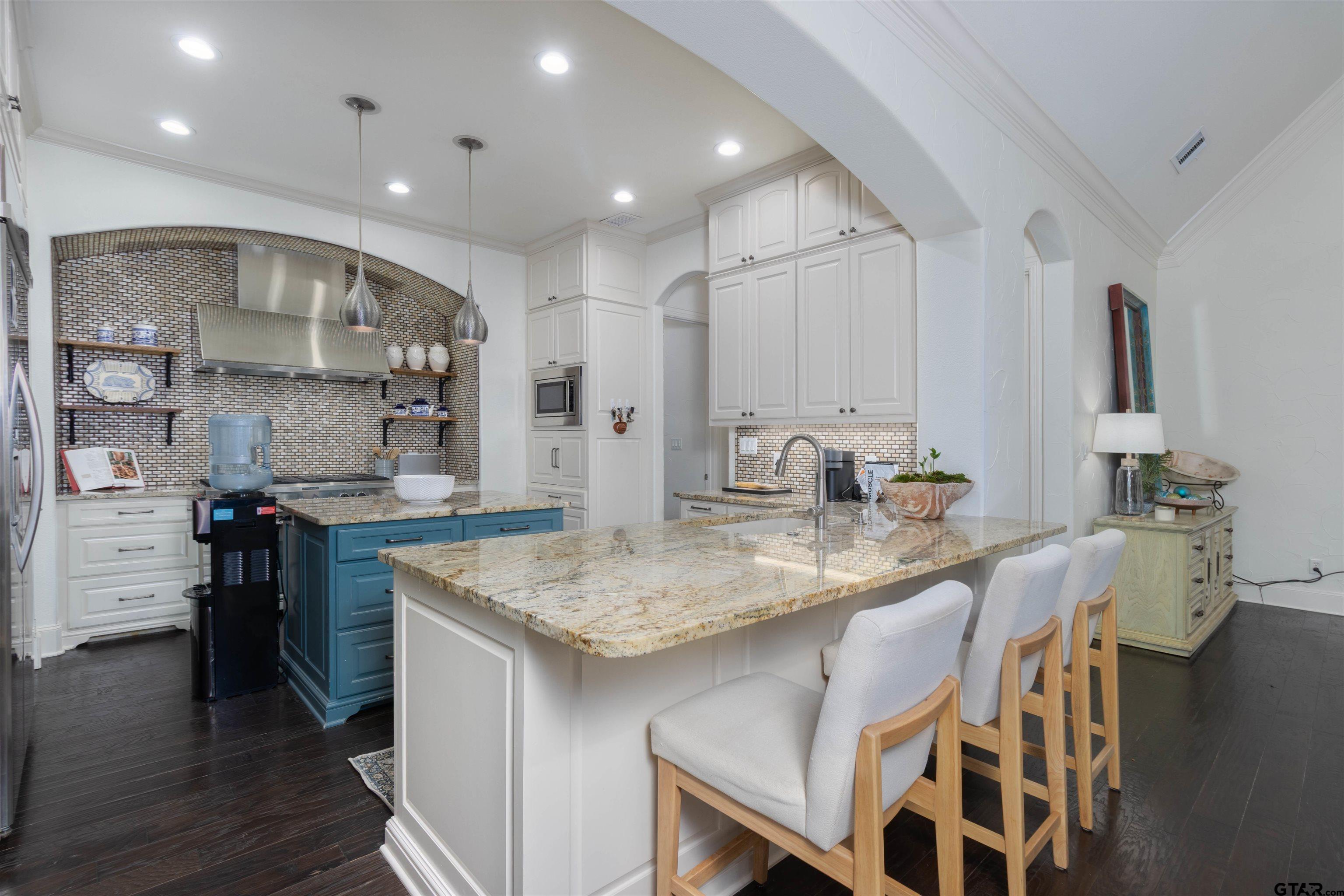 4534 Triggs Trace Tyler, TX 75709 - Photo 3 of 33