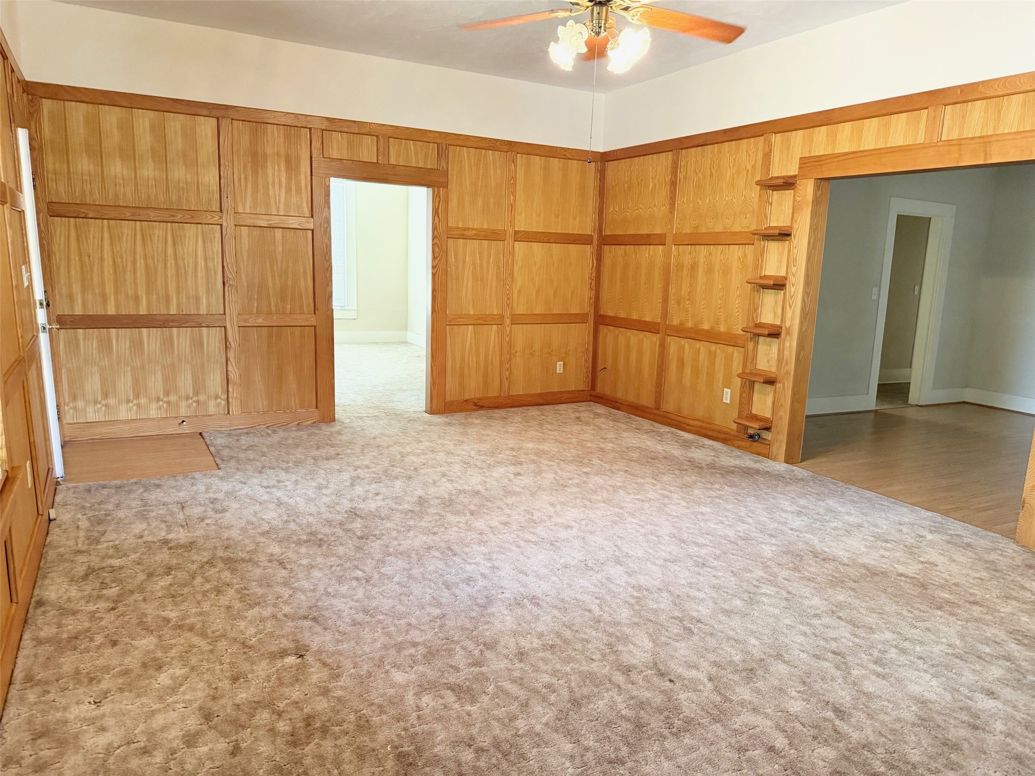 405 South 10th Street Crockett, TX 75835 - Photo 8 of 26