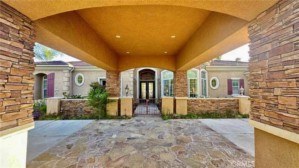 4069 Nancy Circle Corona, CA 92881 - Photo 2 of 73