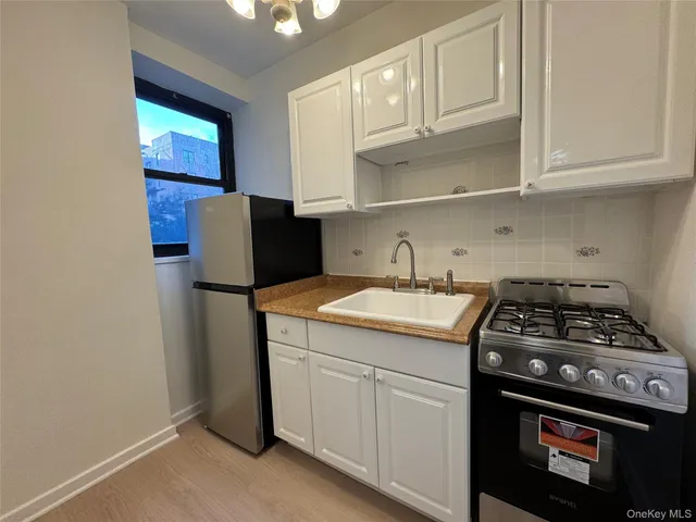 $285,000 | 67-35 Yellowstone Boulevard, Unit 3R | Forest Hills