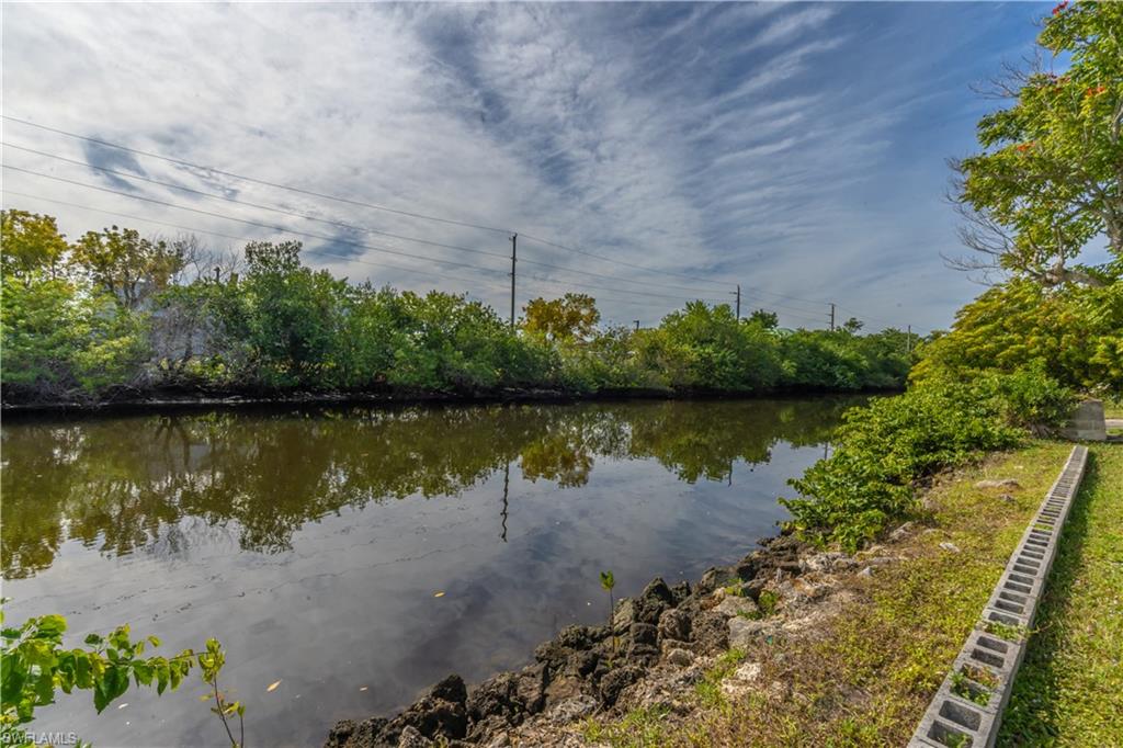 1360 5th Avenue North Naples, FL 34102 - Photo 34 of 45 a view of a lake with a lake