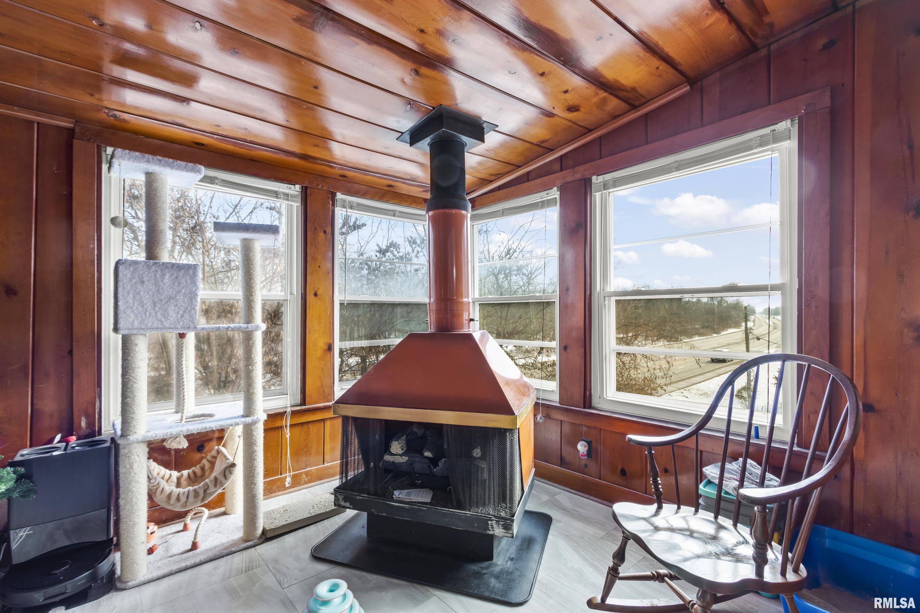 7425 North Galena Road Peoria, IL 61614 - Photo 10 of 27