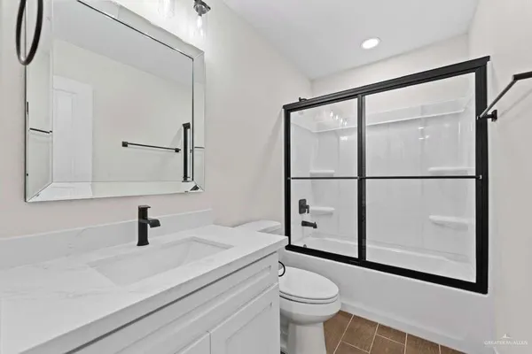 $1,650 | 811 South 19th Avenue, Edinburg, TX 78539