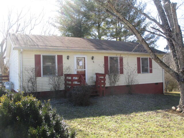 201 Alum Springs Road Lexington, VA 24450 - Photo 1 of 15 Front