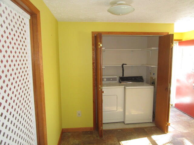 201 Alum Springs Road Lexington, VA 24450 - Photo 7 of 15 IMG_7800