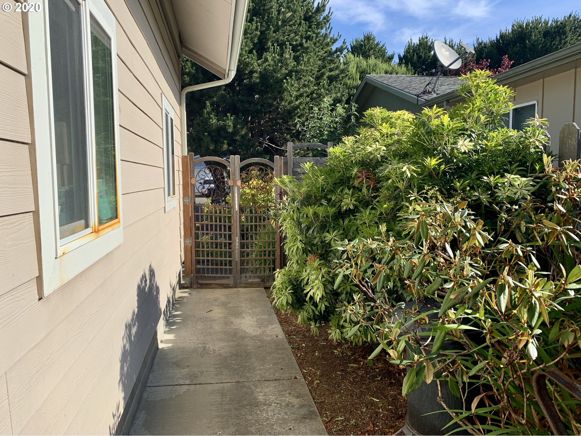 859 9th Street Southwest Bandon, OR 97411 - Photo 25 of 32 Gallery Image 25