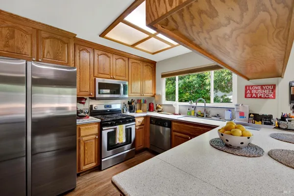 $525,000 | 333 Honeysuckle Drive, Fairfield, CA 94533