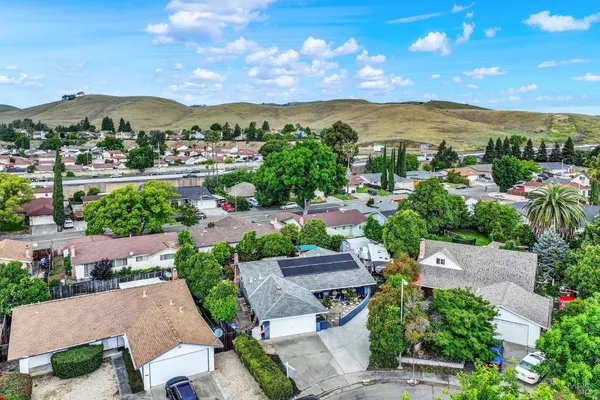 $525,000 | 333 Honeysuckle Drive, Fairfield, CA 94533