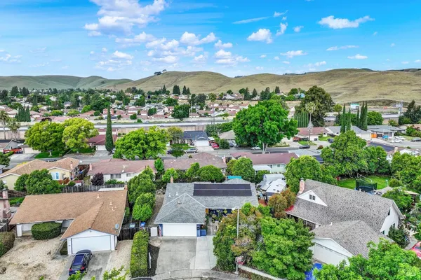 $525,000 | 333 Honeysuckle Drive, Fairfield, CA 94533