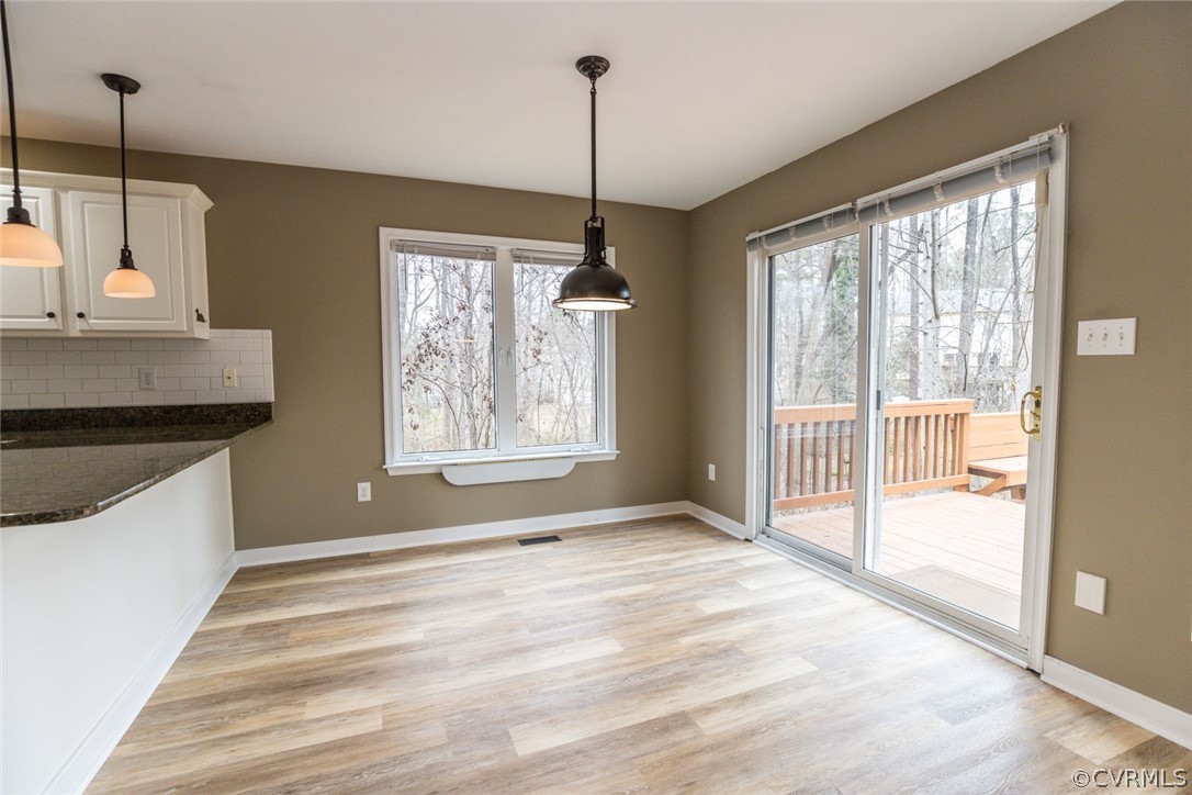 14009 Harbour Pointe Road Midlothian, VA 23112 - Photo 6 of 50 Eat-in area of kitchen with breakfast bar, pendant