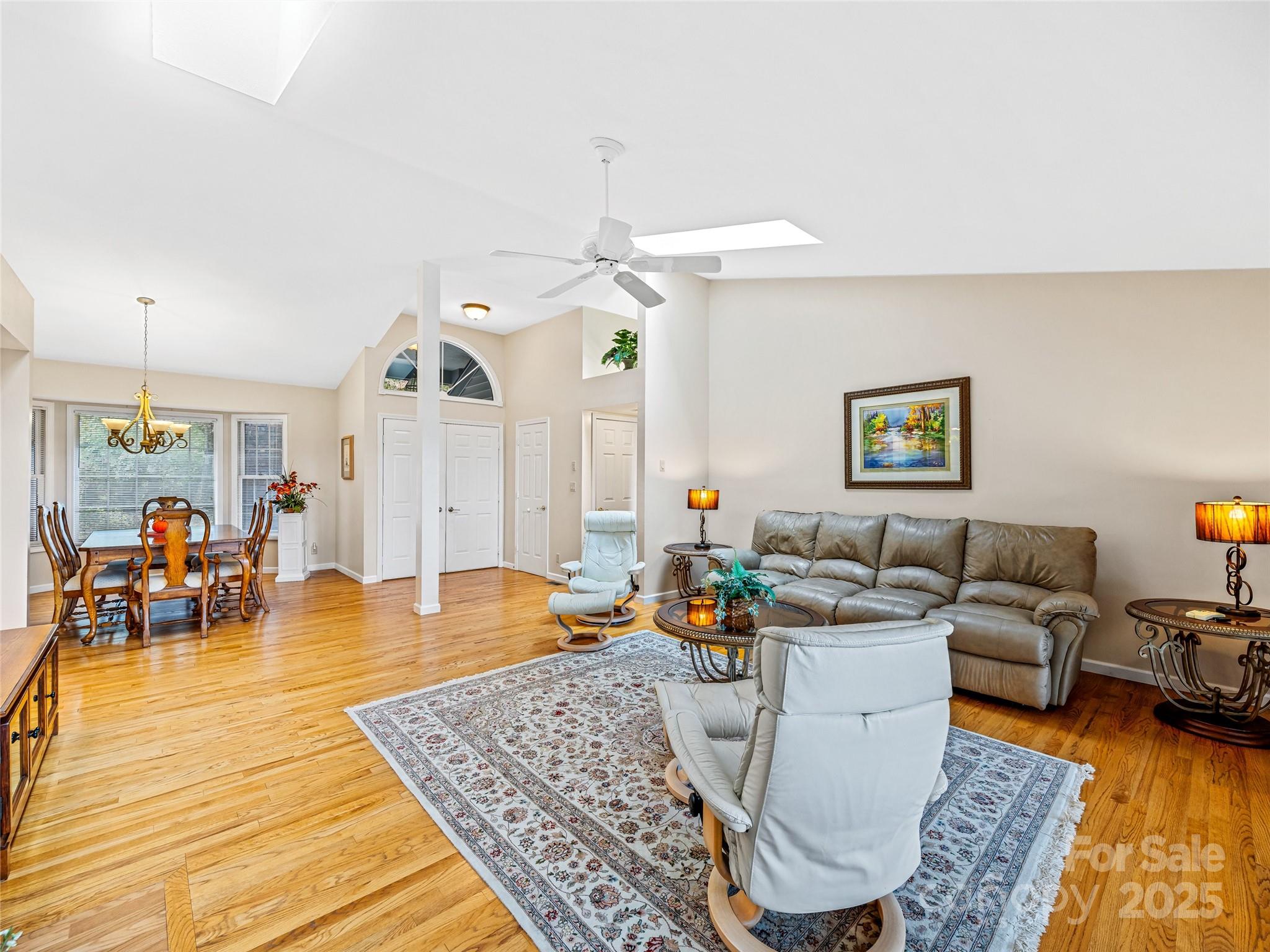 811 Sunlight Ridge Drive Hendersonville, NC 28792 - Photo 14 of 32